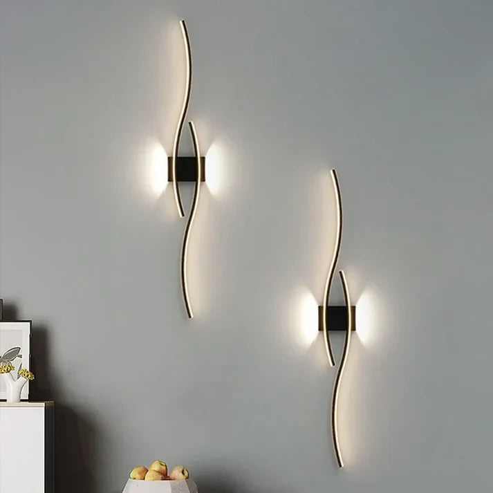 Modern LED Wave Wall Lamp with Integrated LED and Warm Light