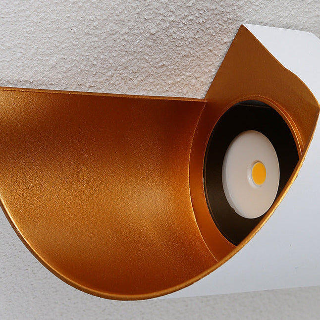 Outdoor Wall Lamp Modern with Spiral Design and Integrated LED