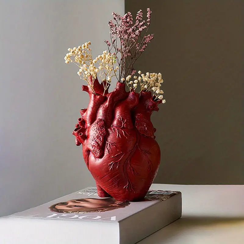 Heart-Shaped Flower Vase for Fresh or Dried Flowers and Home Decor 20 x 10 cm 1