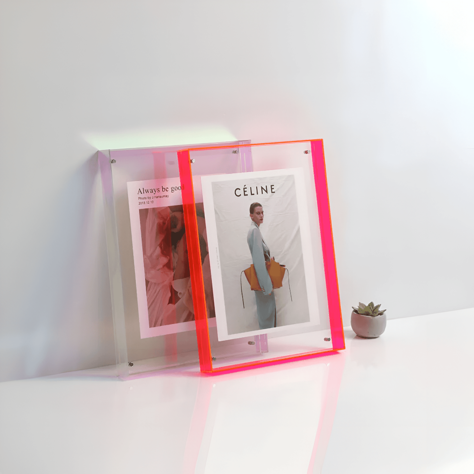 Acrylic Photo Frame Minimalist Magnetic Wall Mount and Freestanding