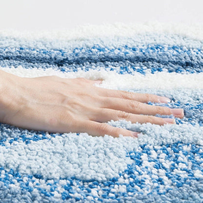Bath Mat with Anti-Slip Bottom and Coastal Wave Design