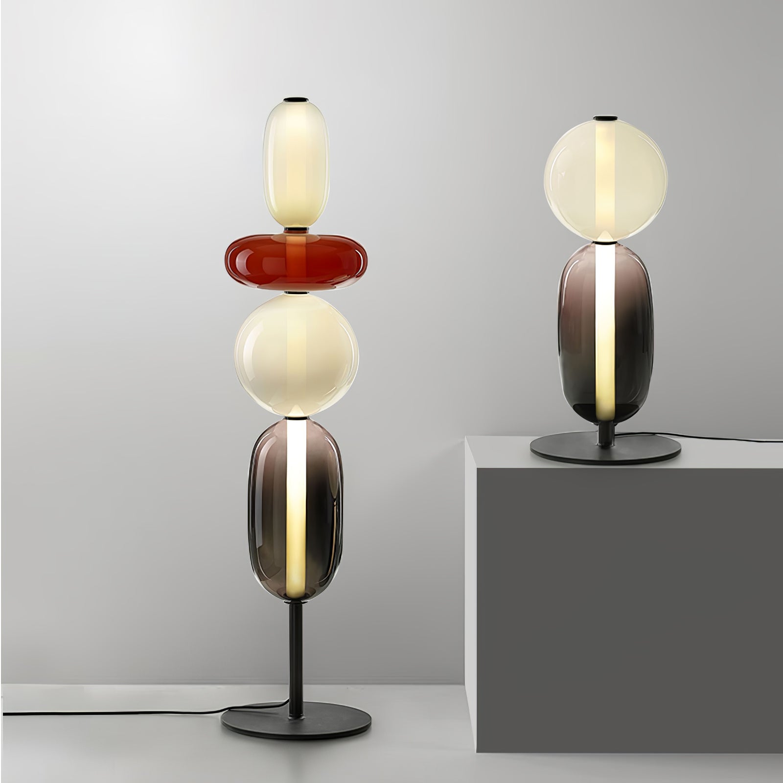 Floor Lamp Art Deco with Stacked Glass Shades and Integrated LED