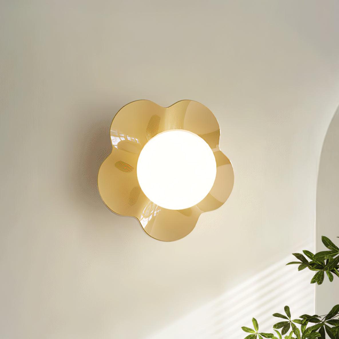 Flower Wall Lamp Bohemian with Globe Light and Flower Shape