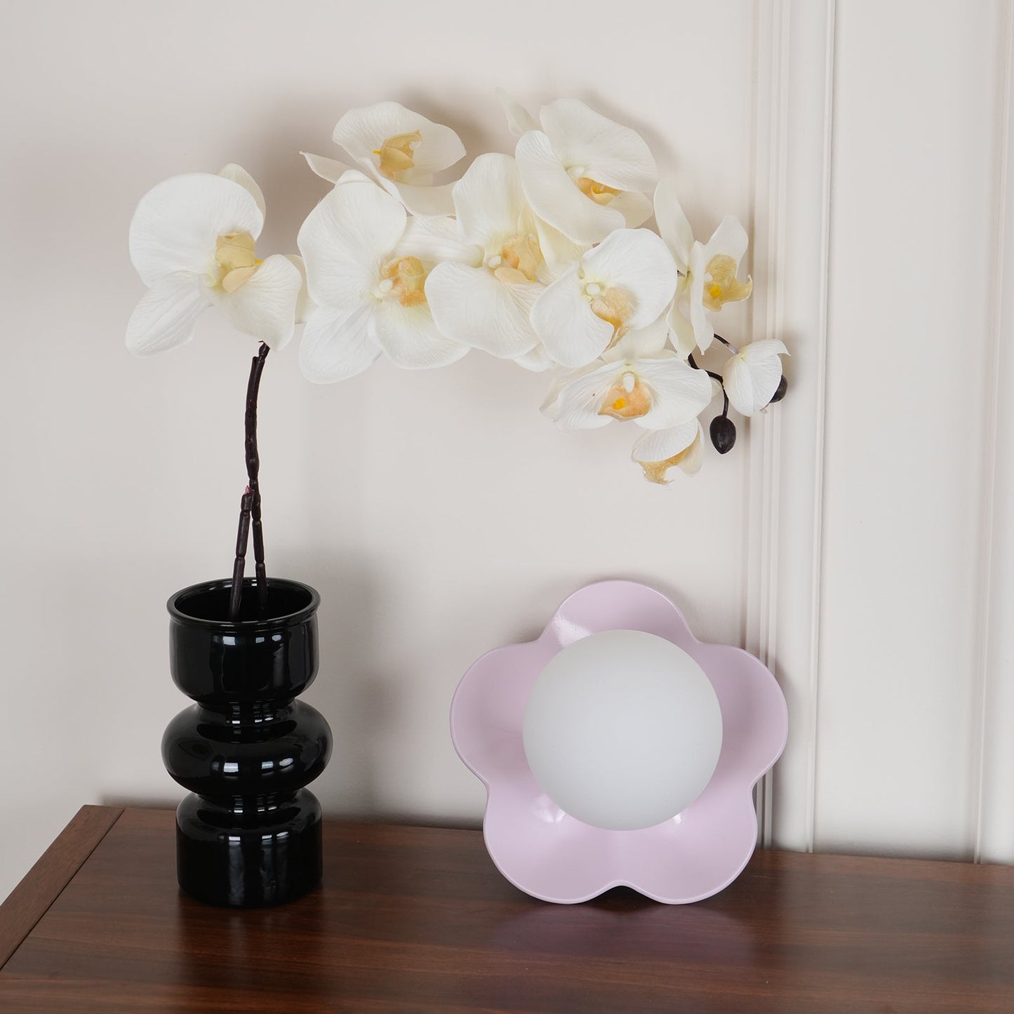 Flower Wall Lamp Bohemian with Globe Light and Flower Shape