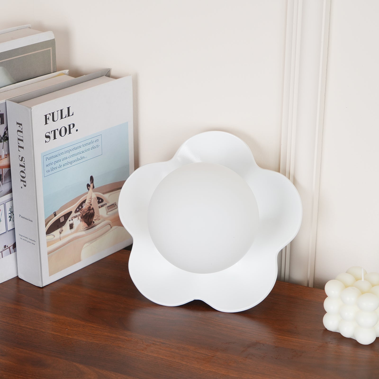 Flower Wall Lamp Bohemian with Globe Light and Flower Shape