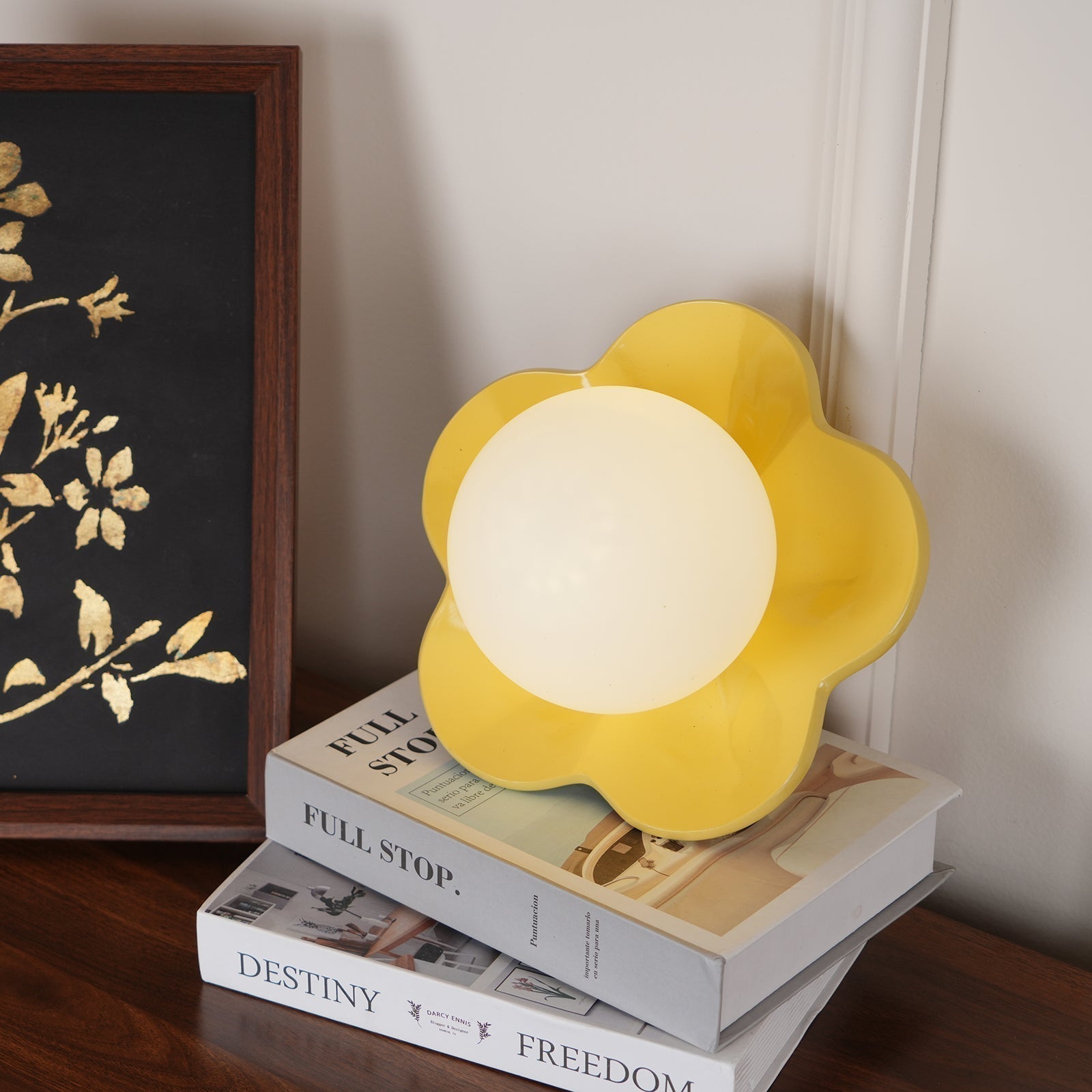 Flower Wall Lamp Bohemian with Globe Light and Flower Shape