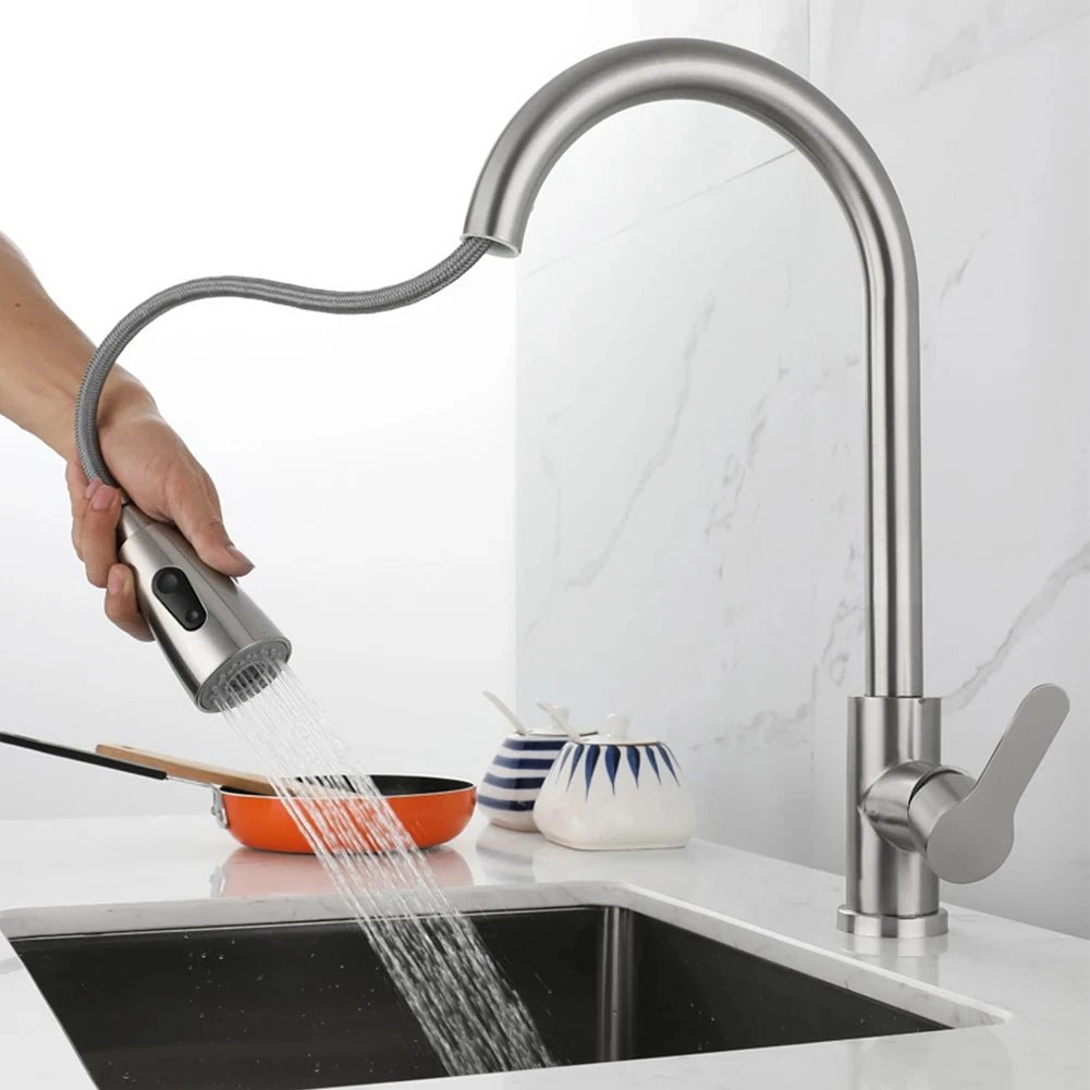 Kitchen Faucet with Pull-Out Spray Head and 360° Swivel