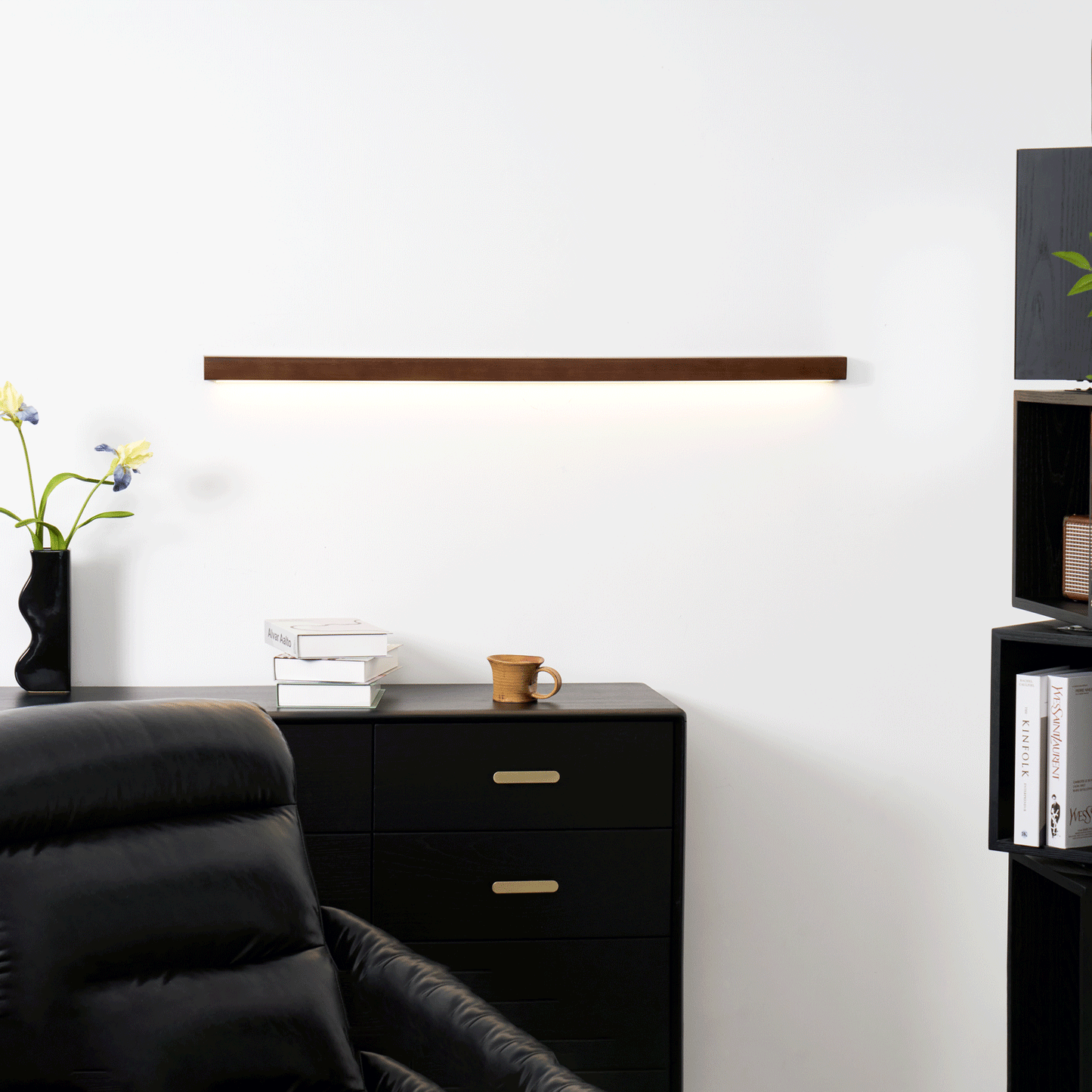 Linear Wood Wall Light Scandinavian Dual-Mount LED Bar Sconce with Frosted Diffuser