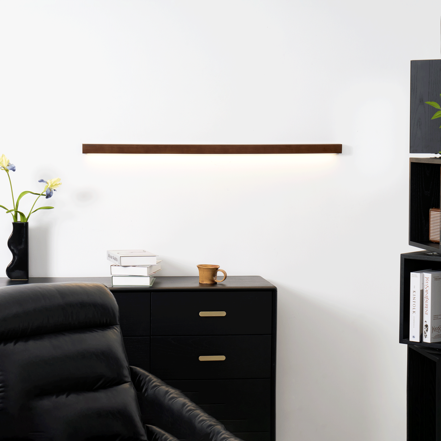 Linear Wood Wall Light Scandinavian Dual-Mount LED Bar Sconce with Frosted Diffuser