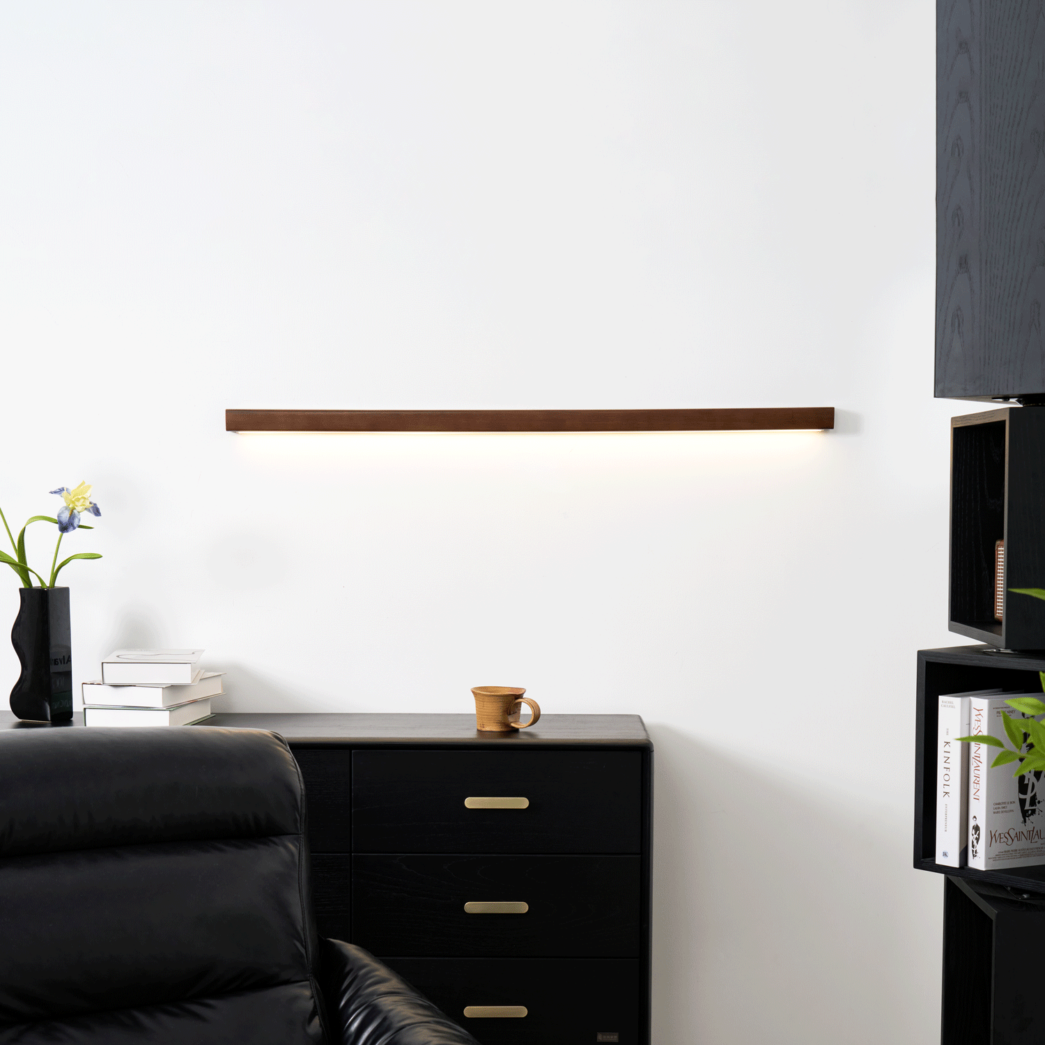 Linear Wood Wall Light Scandinavian Dual-Mount LED Bar Sconce with Frosted Diffuser