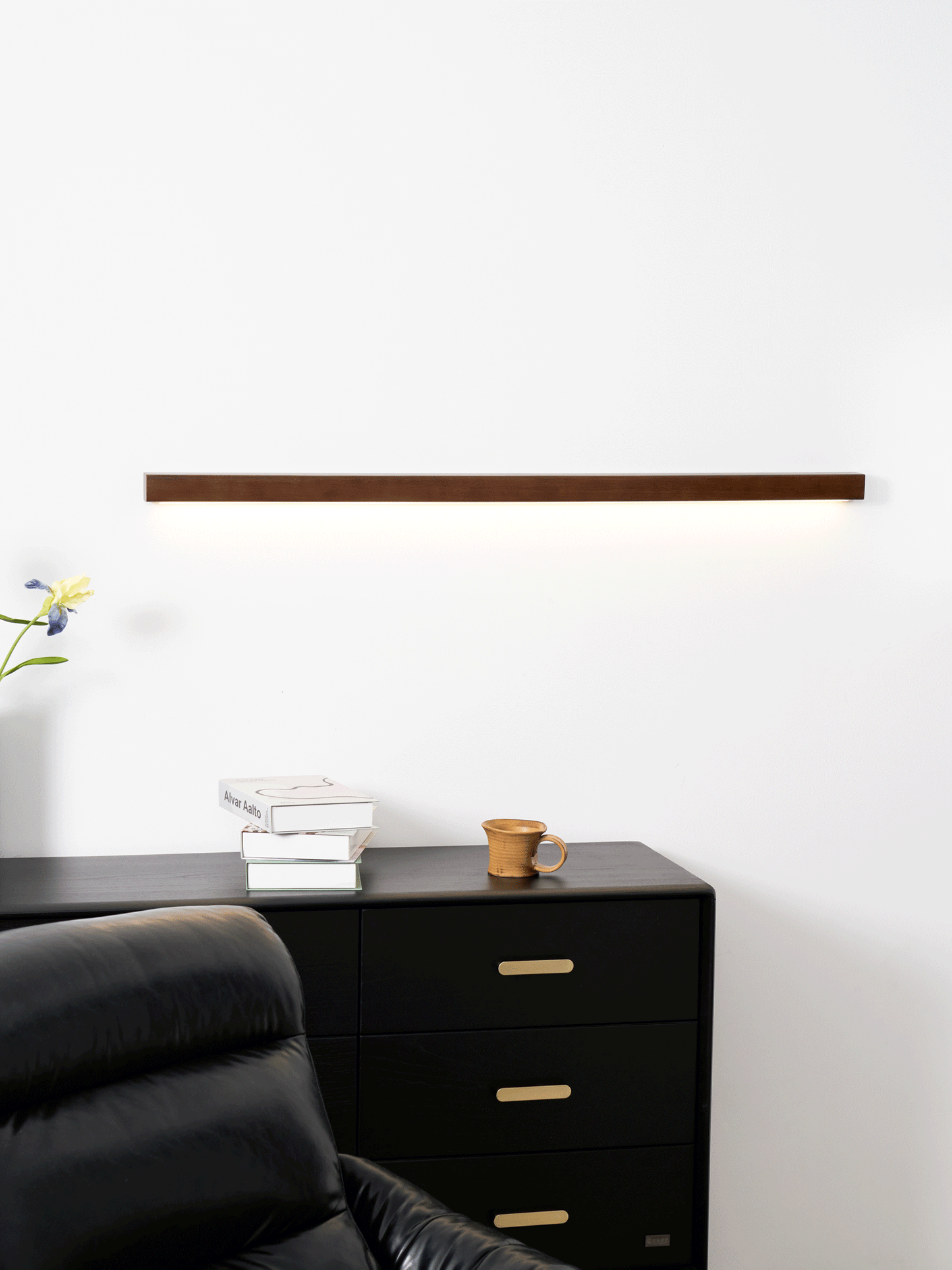 Linear Wood Wall Light Scandinavian Dual-Mount LED Bar Sconce with Frosted Diffuser