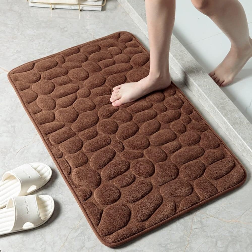 Memory Foam Bath Mat with Anti-Slip Bottom and Pebble Texture