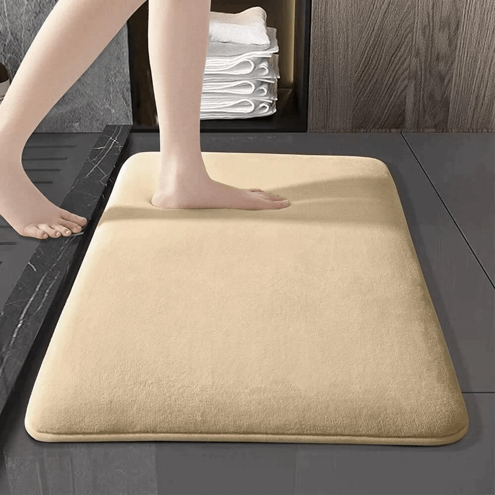Memory Foam Bath Mat with Non-Slip Backing and Absorbent Plush Top