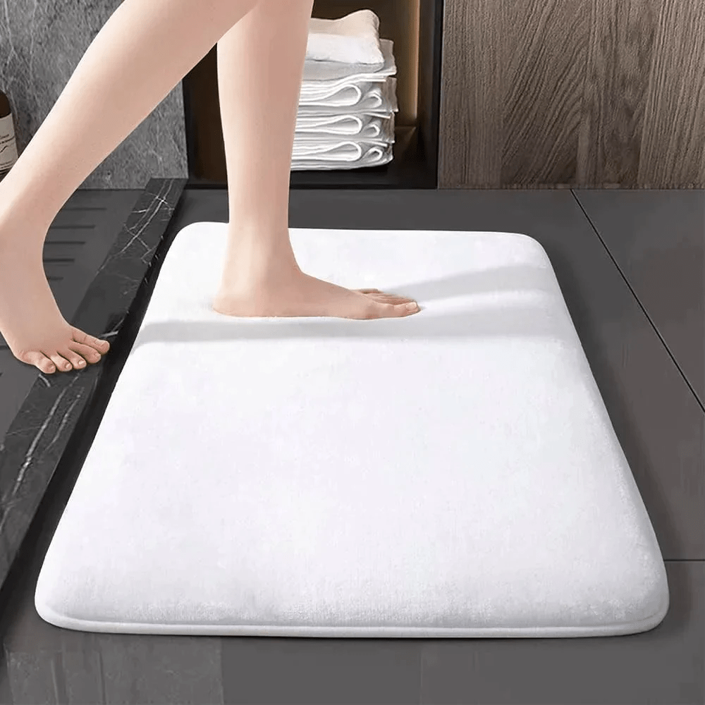 Memory Foam Bath Mat with Non-Slip Backing and Absorbent Plush Top