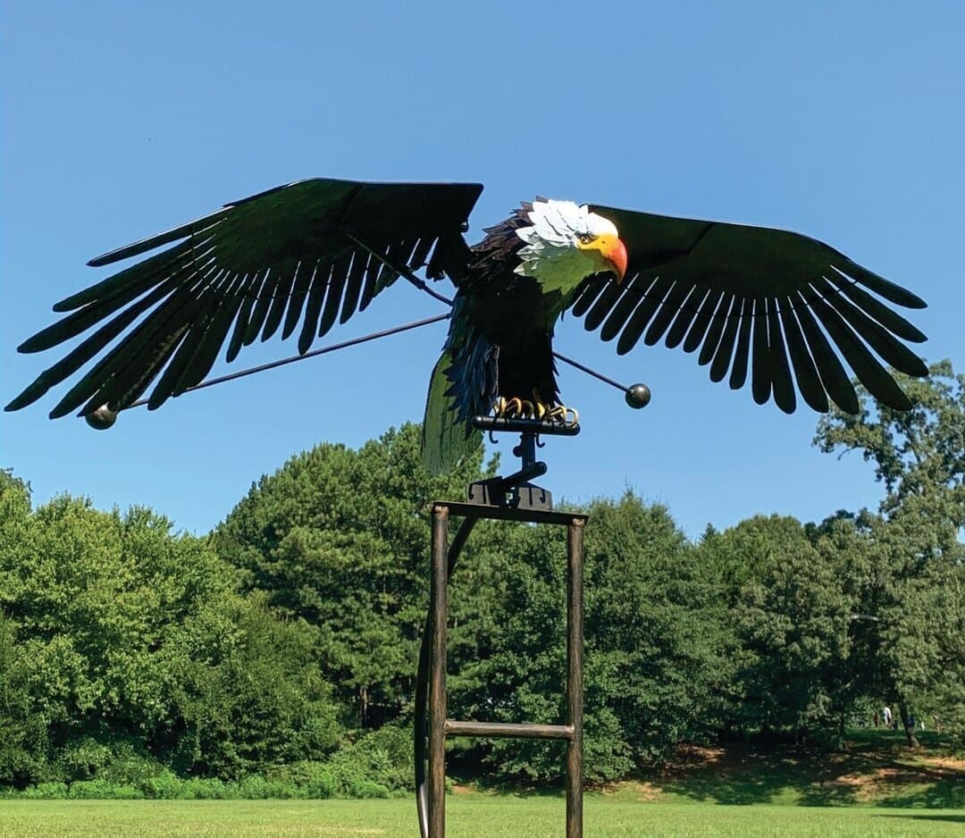 Metal Bird Wind Spinner Garden Ornament with Moving Wings
