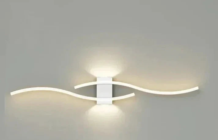 Modern LED Wave Wall Lamp with Integrated LED and Warm Light