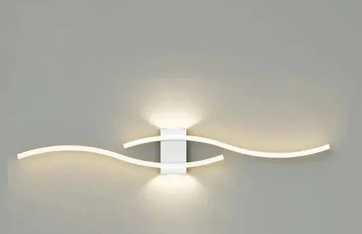 Modern LED Wave Wall Lamp with Integrated LED and Warm Light