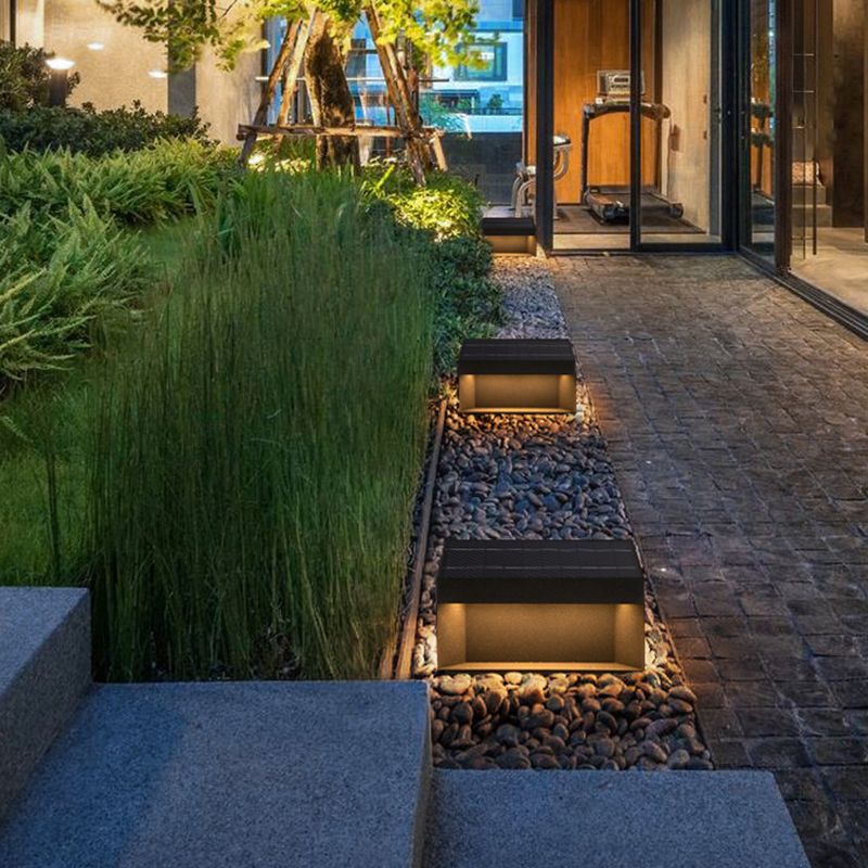 Modern Solar Outdoor Post Light with Square Black Box Shape