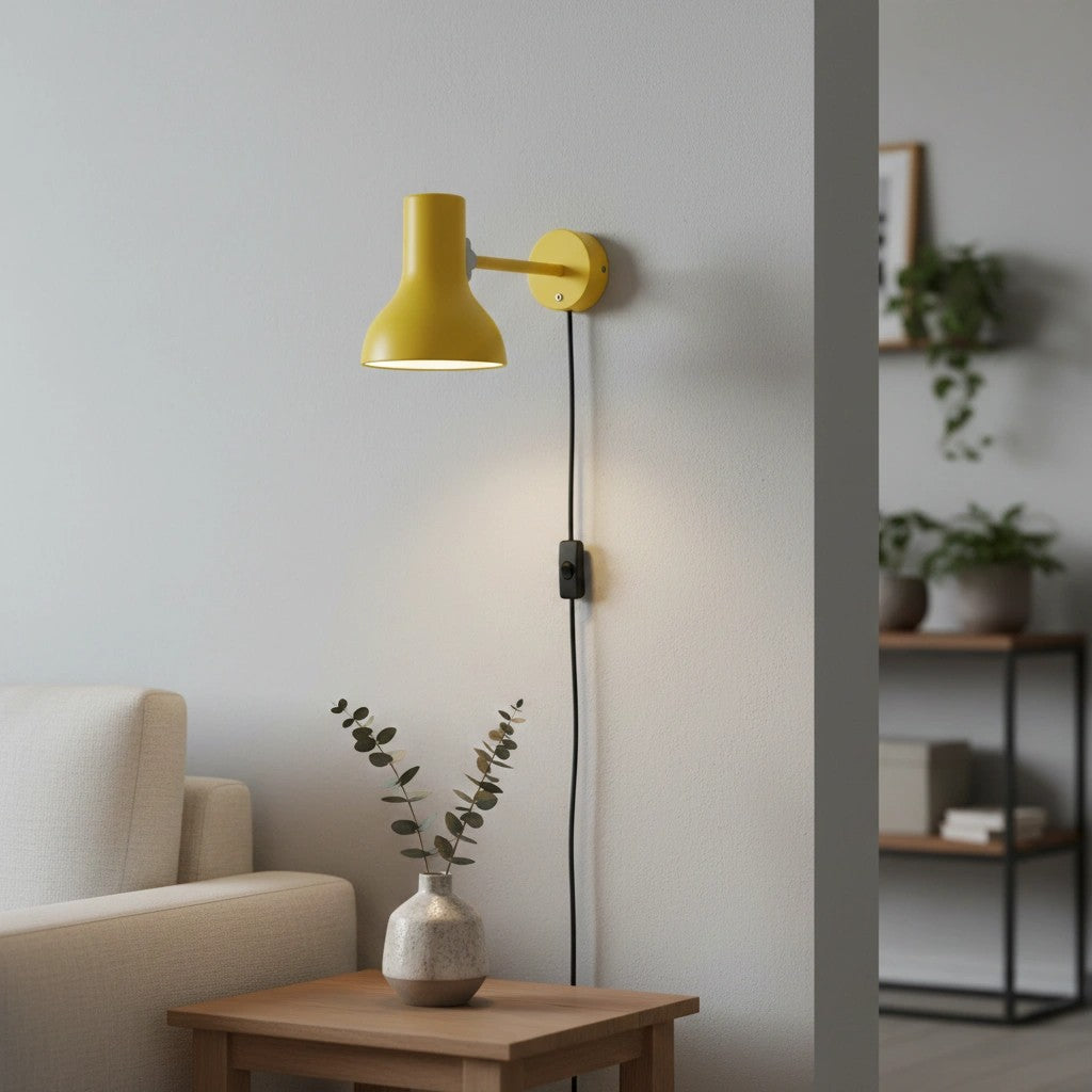 Modern Wall Lamp with Metal Shade
