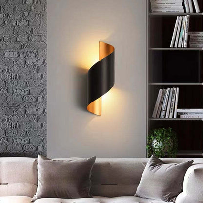 Modern Wall Lamp with Spiral Shape and Metal Body