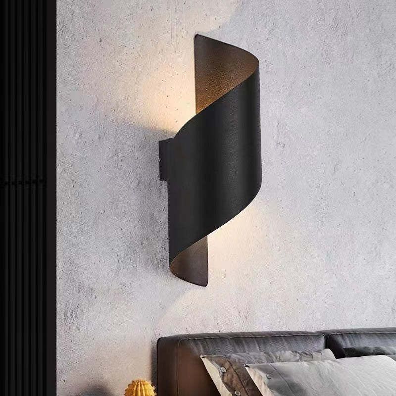 Modern Wall Lamp with Spiral Shape and Metal Body