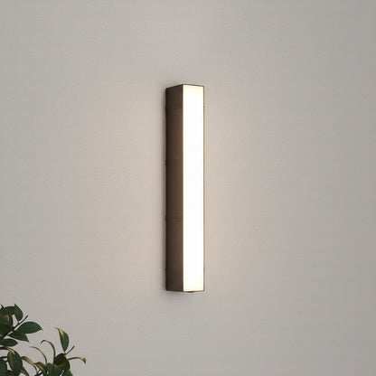 Outdoor LED Wall Light Modern Up Down with Integrated LED for Garden and Patio