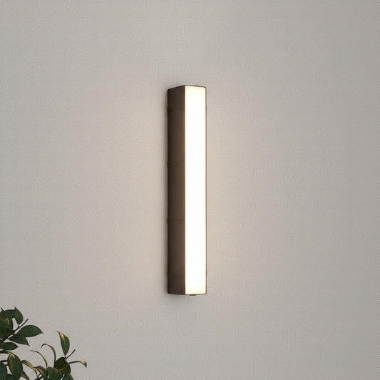 Outdoor LED Wall Light Modern Up Down with Integrated LED for Garden and Patio