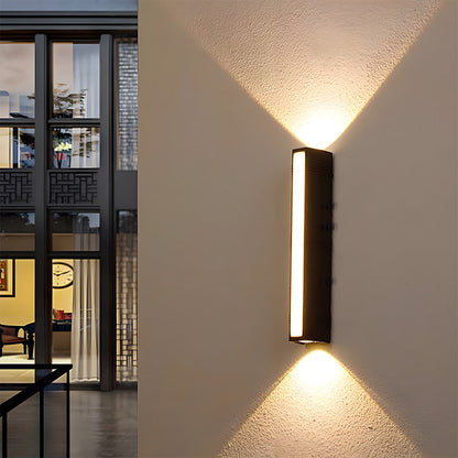 Outdoor LED Wall Light Modern Up Down with Integrated LED for Garden and Patio