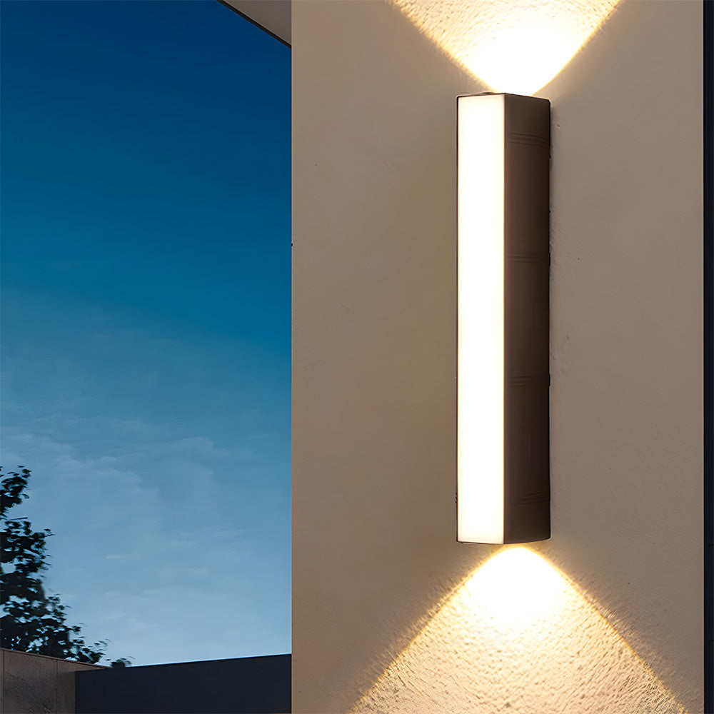 Outdoor LED Wall Light Modern Up Down with Integrated LED for Garden and Patio