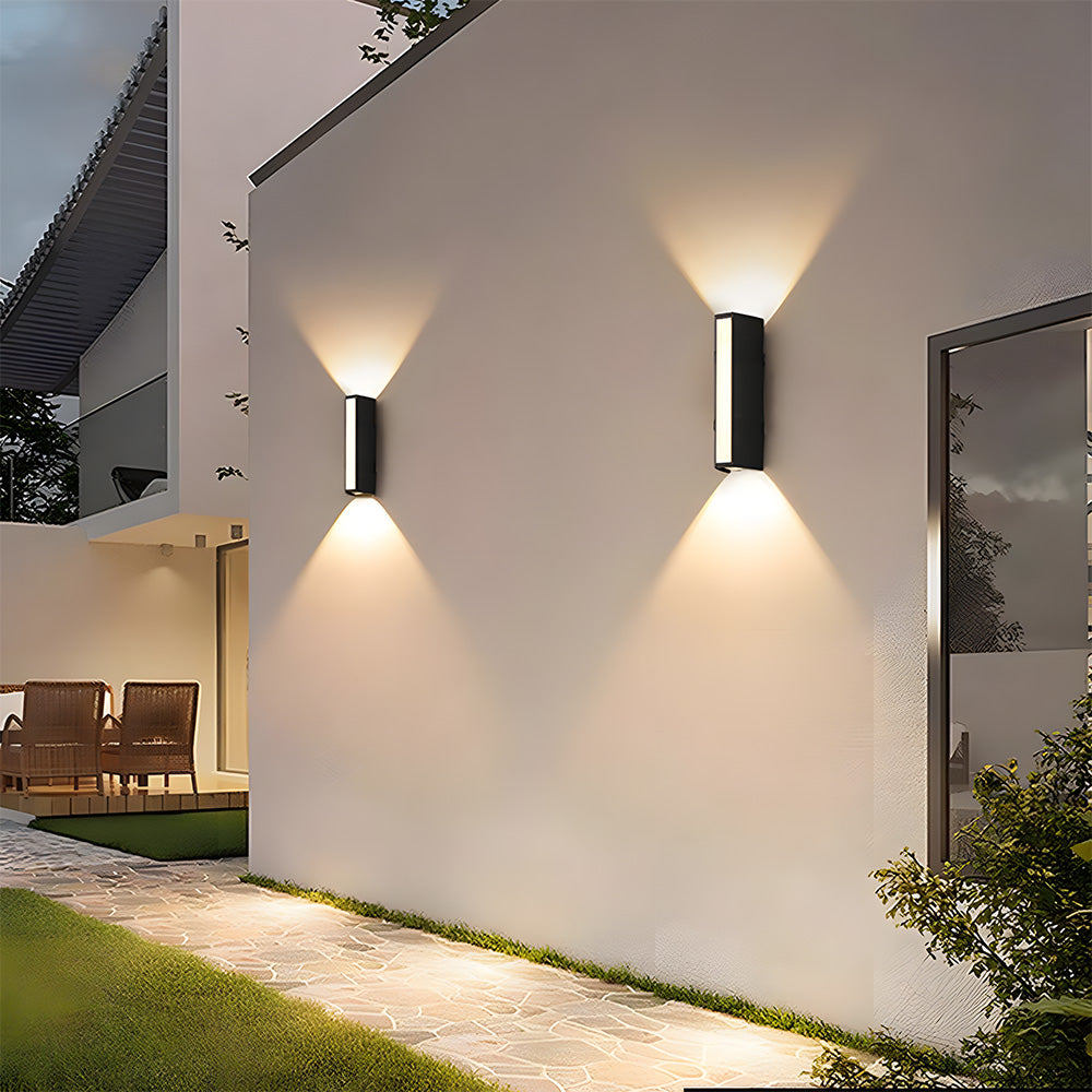 Outdoor LED Wall Light Modern Up Down with Integrated LED for Garden and Patio