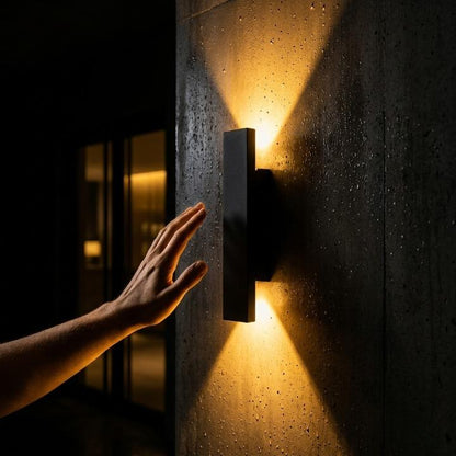 Outdoor LED Wall Light with Up Down Beam and IP65 Rating
