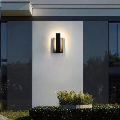Outdoor Wall Lamp Modern Minimalist with Integrated LED and IP65 Rating