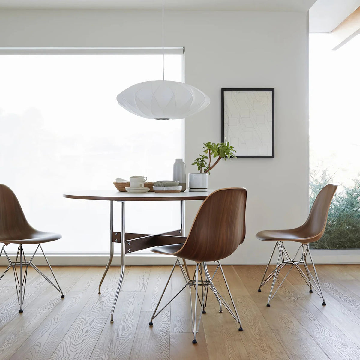 Pendant Lamp Minimalist with Saucer-Shaped Fabric Shade