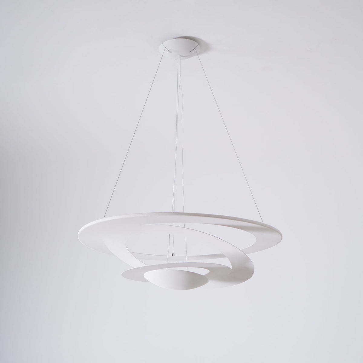 Pendant Lamp Modern Spiral Ring Design with Adjustable Suspension Cable