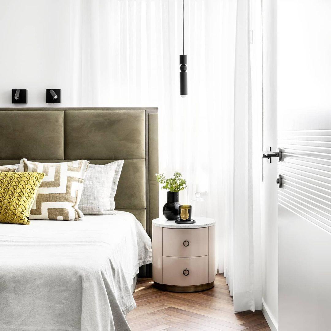 Pendant Lamp Modern with Cylindrical Body and Sphere Detail