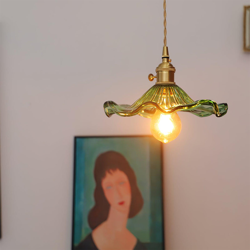 Pendant Lamp Vintage with Flower-Shaped Fluted Glass Shade and Brass Fitting