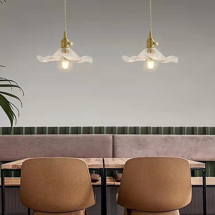 Pendant Lamp Vintage with Flower-Shaped Glass Shade and Brass Fitting