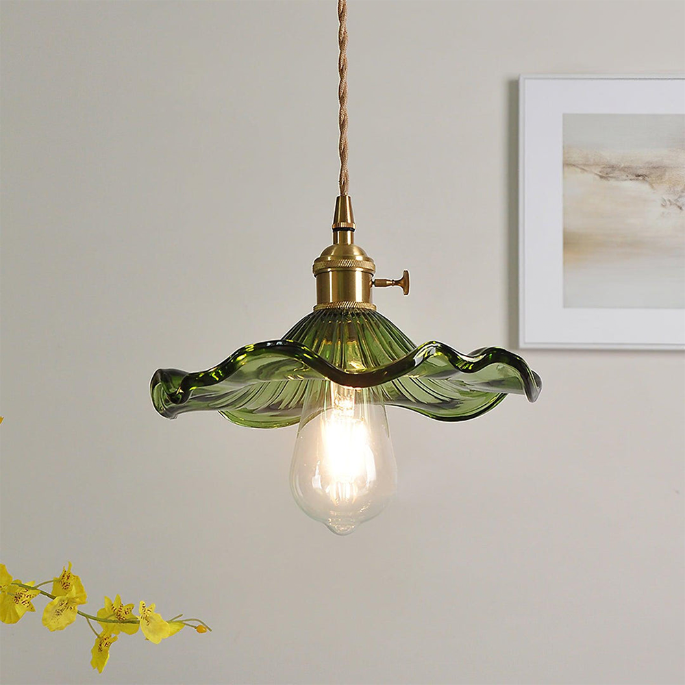 Pendant Lamp Vintage with Flower-Shaped Glass Shade and Brass Fitting