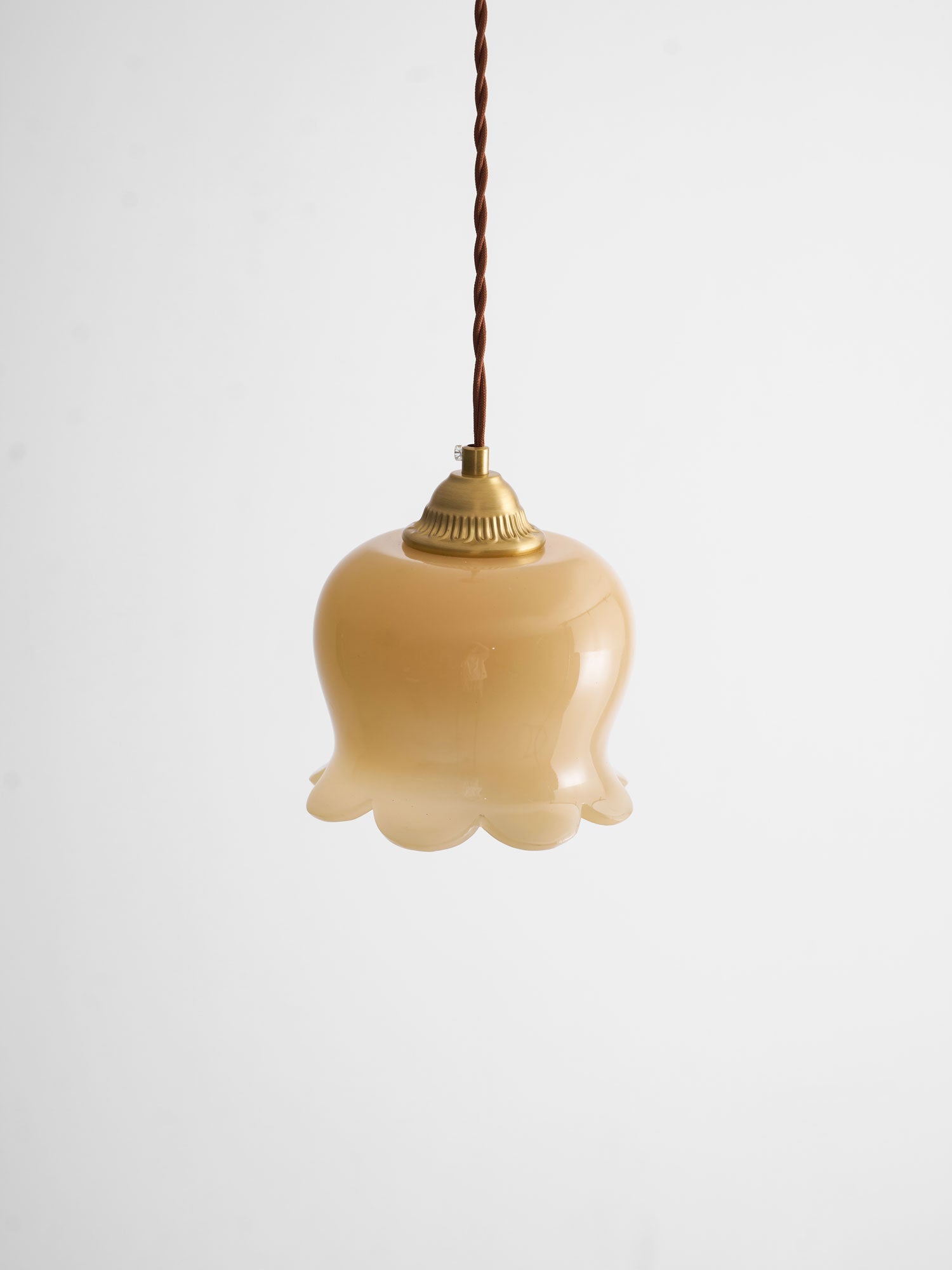 Pendant Lamp Vintage with Flower-Shaped Glass Shade and Brass Fitting