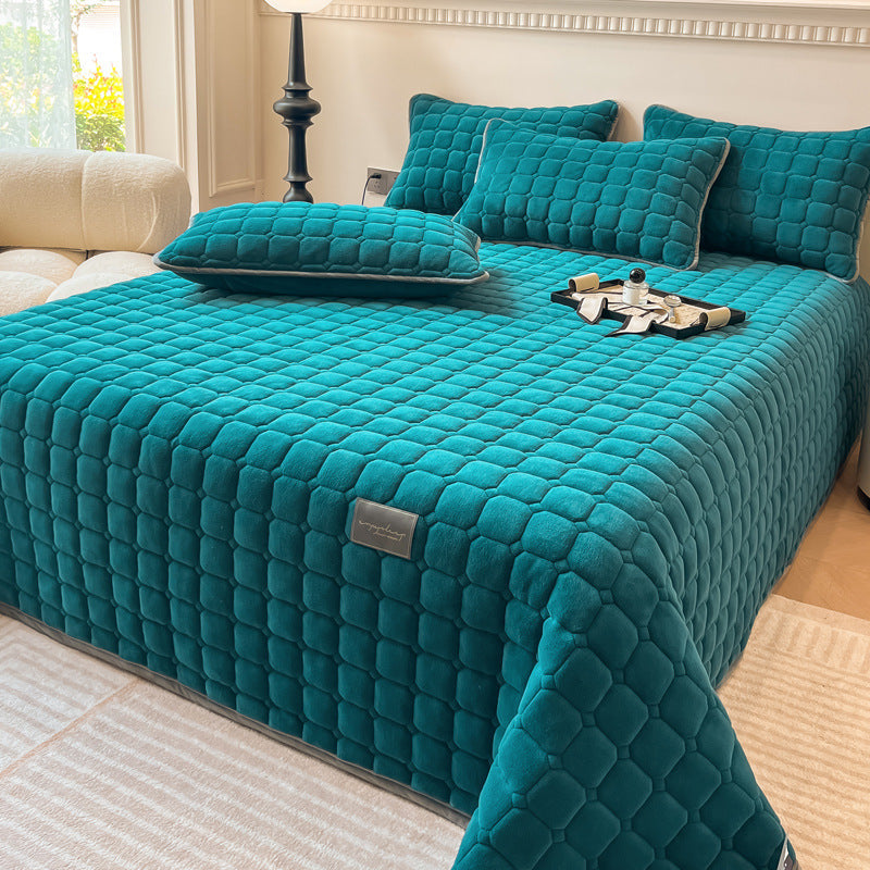 Quilted Bedspread with Square Texture Pattern and Pillowcase Set