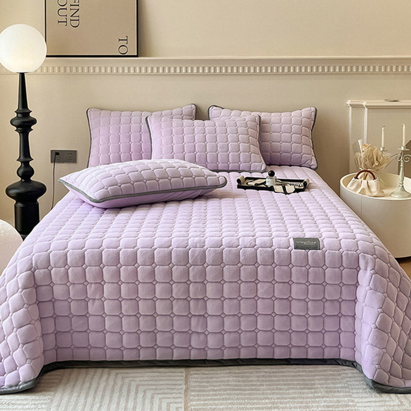 Quilted Bedspread with Square Texture Pattern and Pillowcase Set