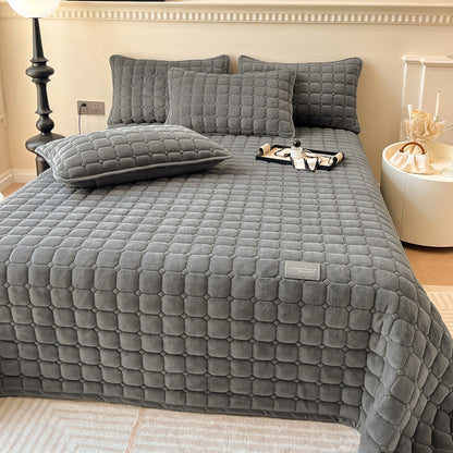 Quilted Bedspread with Square Texture Pattern and Pillowcase Set