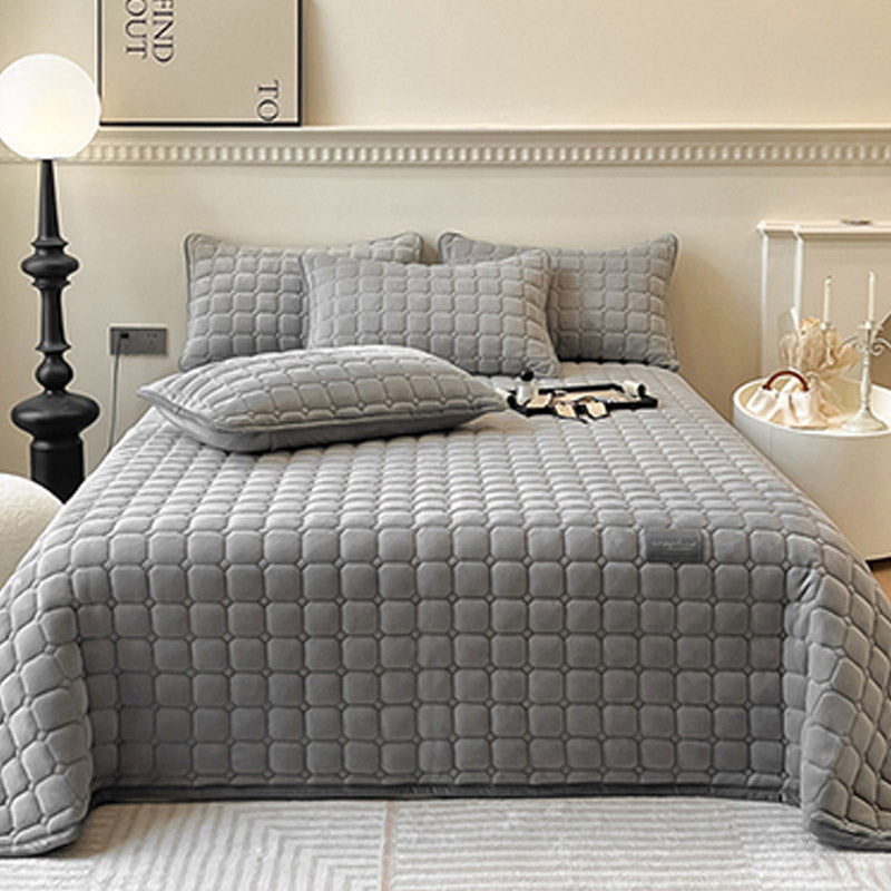 Quilted Bedspread with Square Texture Pattern and Pillowcase Set
