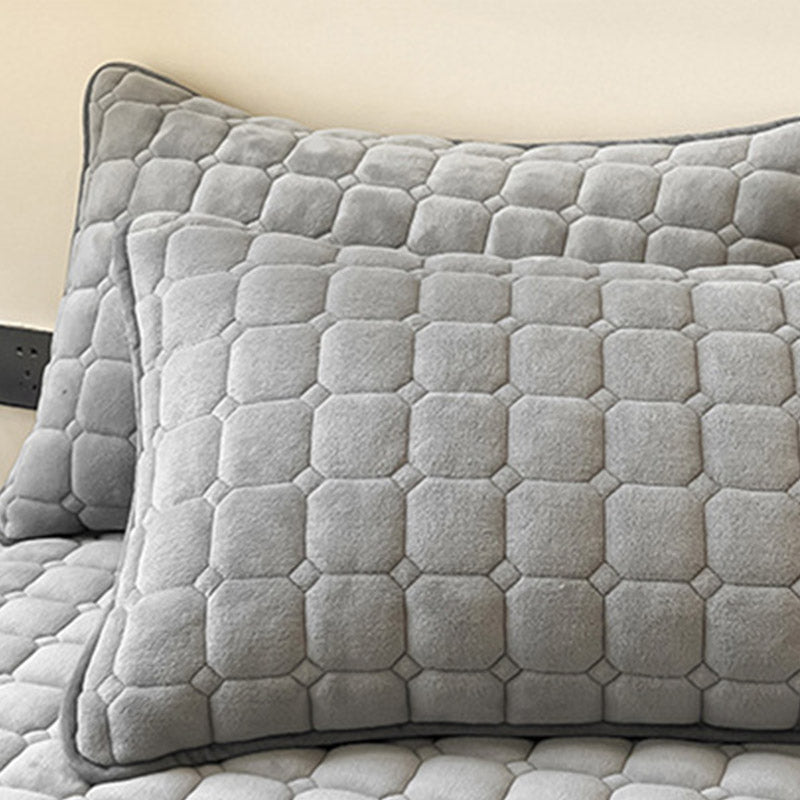 Quilted Bedspread with Square Texture Pattern and Pillowcase Set