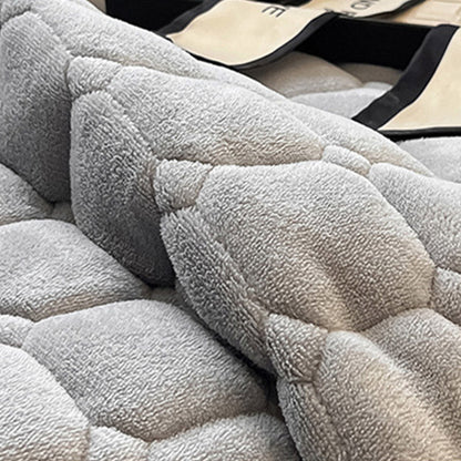 Quilted Bedspread with Square Texture Pattern and Pillowcase Set