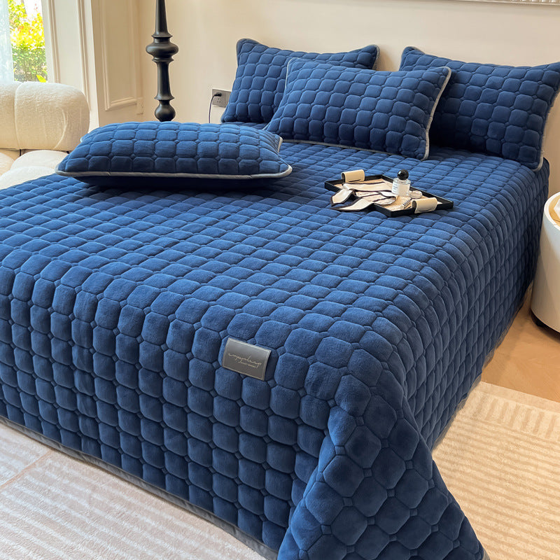 Quilted Bedspread with Square Texture Pattern and Pillowcase Set