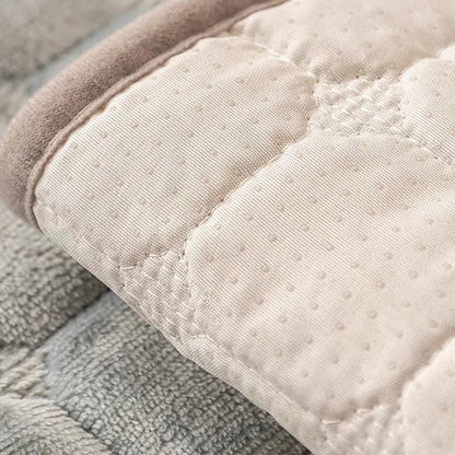 Quilted Sofa Cover with Anti-Slip Backing for Fabric and Leather Sofas