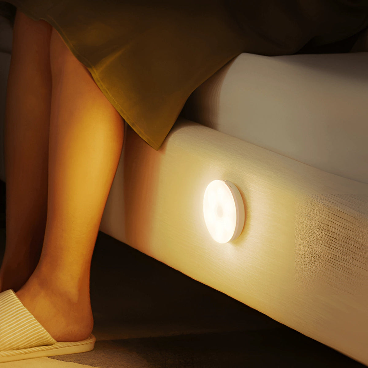Round LED Wall Light with Motion Sensor