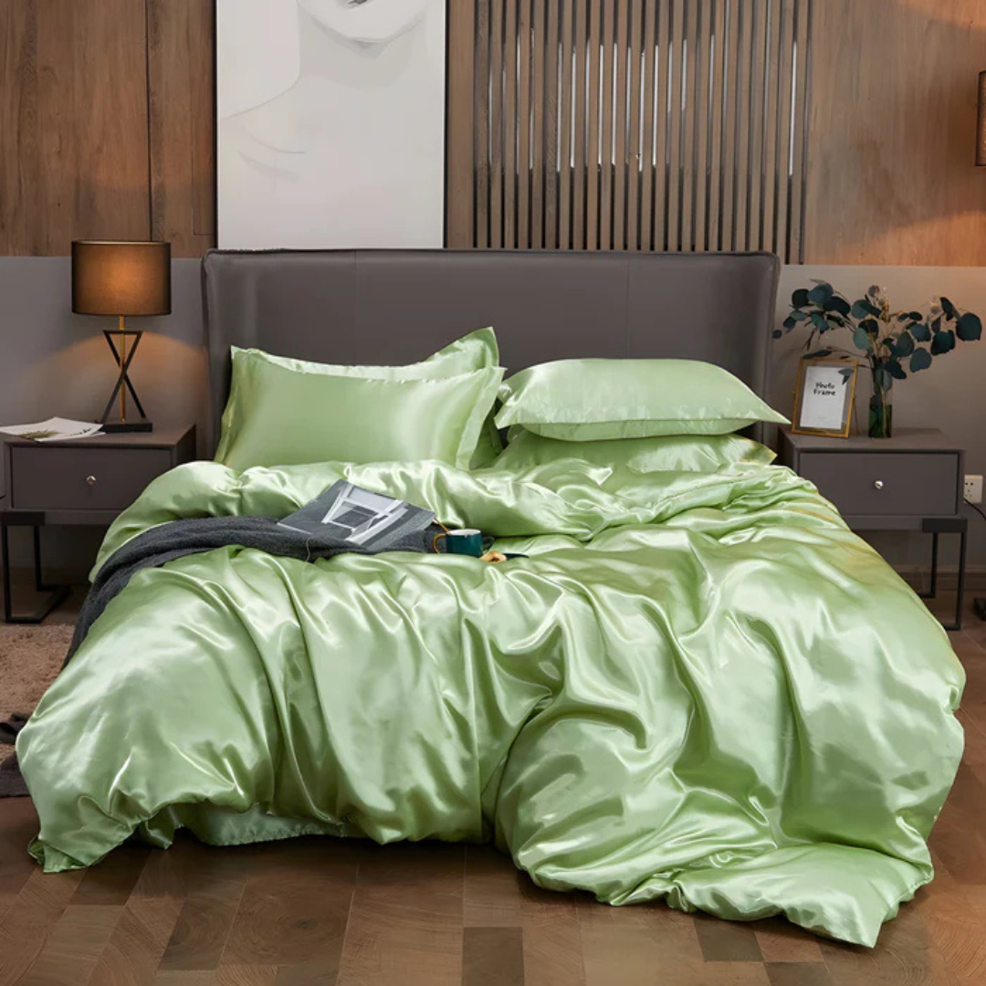 Satin-Look Duvet Cover Set with Pillowcases for Double and King Beds