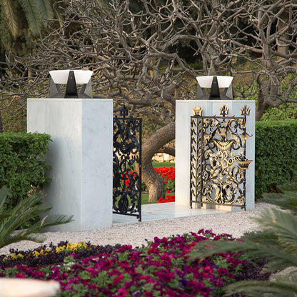 Solar Outdoor Pillar Lamp Modern Garden Gate Post Light with Integrated Solar Panel